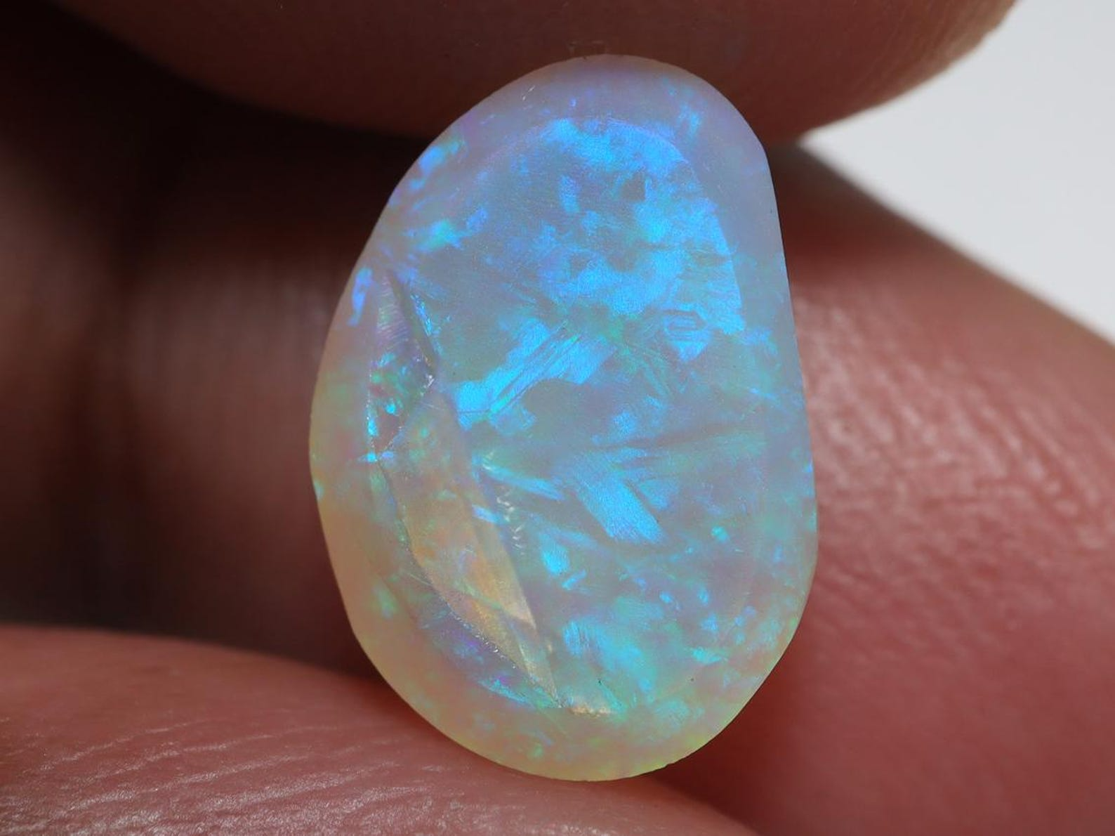 2.90 ct. Lightning Ridge Crystal Opal TOG-1312 - Image 2