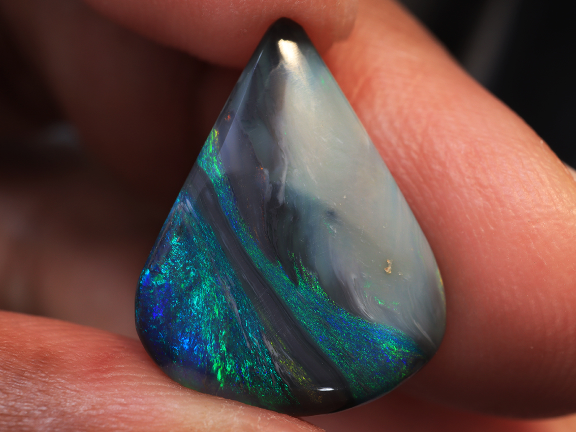 4.90 Ct. Lightning Ridge Black Opal TOG-926