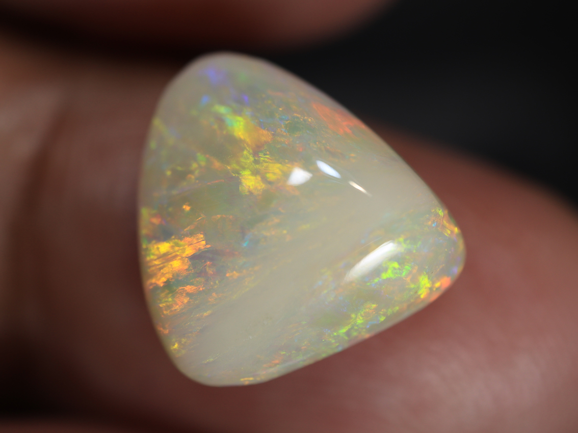4.5 Ct. Lightning Ridge Multi Colour Dark Opal TOG-1111 - Image 2