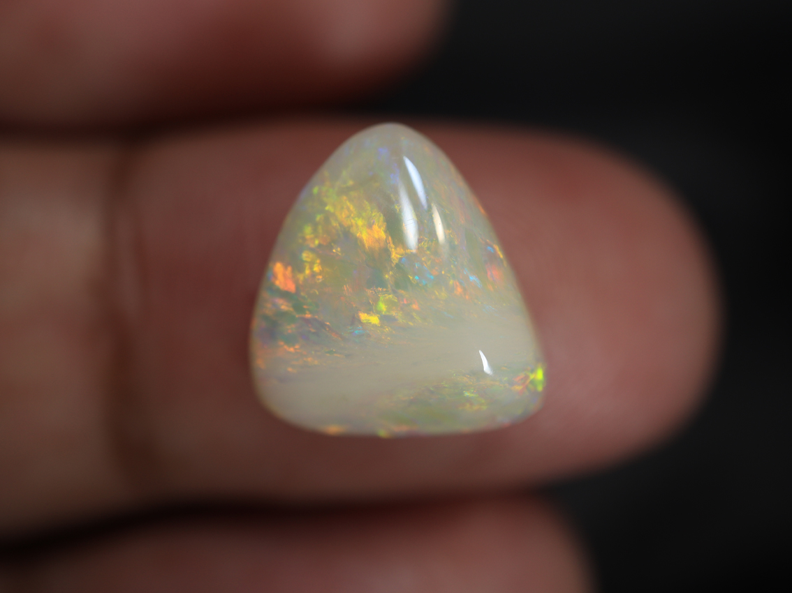 4.5 Ct. Lightning Ridge Multi Colour Dark Opal TOG-1111 - Image 5