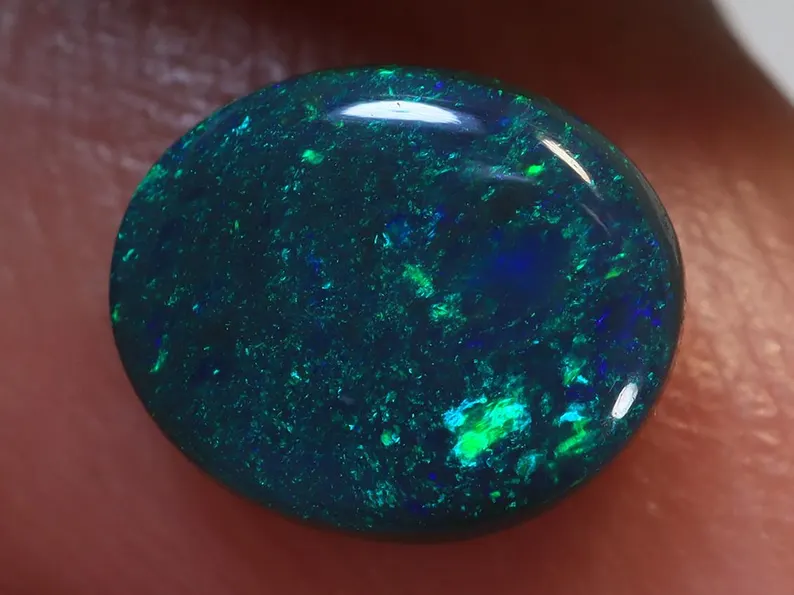 0.95 Ct. Lightning Ridge Black opal TOG-1169 - Image 2