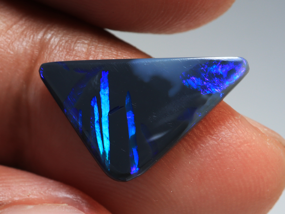 3.75 Ct. (SOLD) Lightning Ridge Black Opal TOG-2036 - Image 2