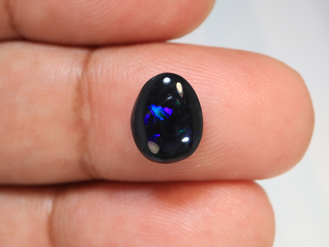 1.65 Ct. Lightning Ridge Black Opal TOG-1149 - Image 2