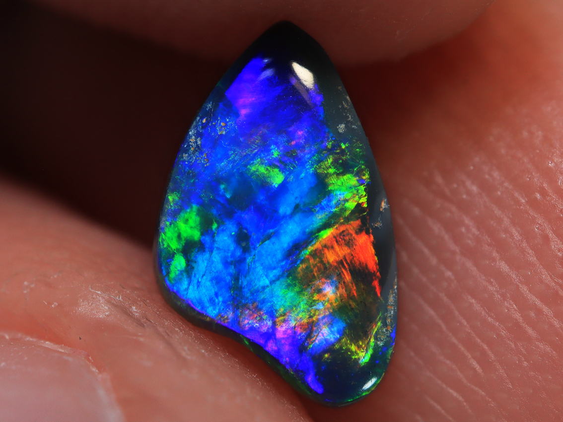 0.55 Ct. Lightning Ridge Black Opal TOG-1186