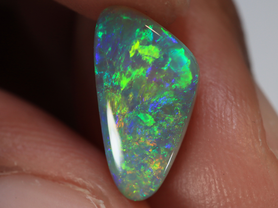 2.05 Ct. Lightning Ridge Crystal Opal TOG-1198