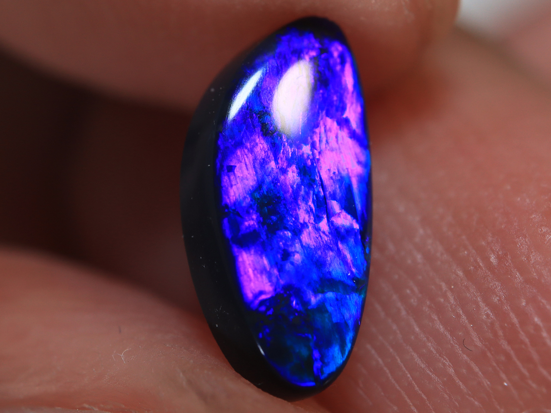 0.80 Ct. Lightning Ridge Black Opal TOG-1203