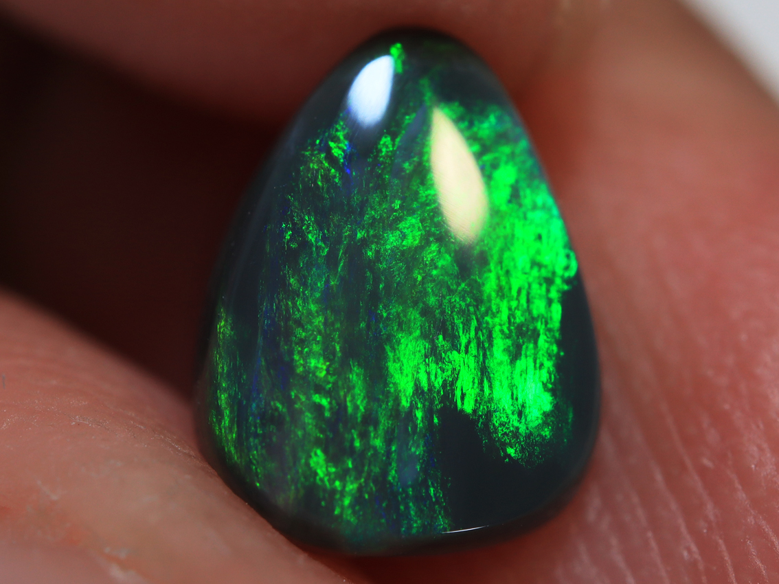 1.15 Ct. Lightning Ridge Black Opal TOG-1217