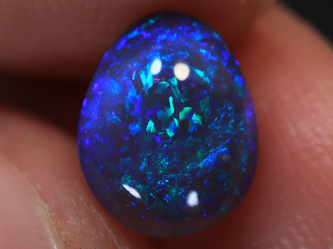 1.05 Ct. Lightning Ridge Crystal Opal TOG-1274