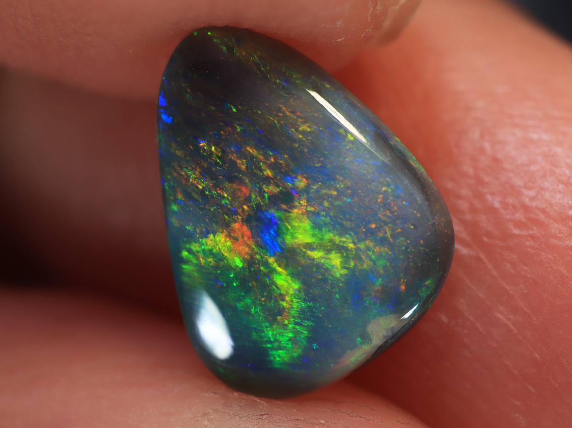 0.70 Ct. Lightning Ridge Black Opal TOG-1328