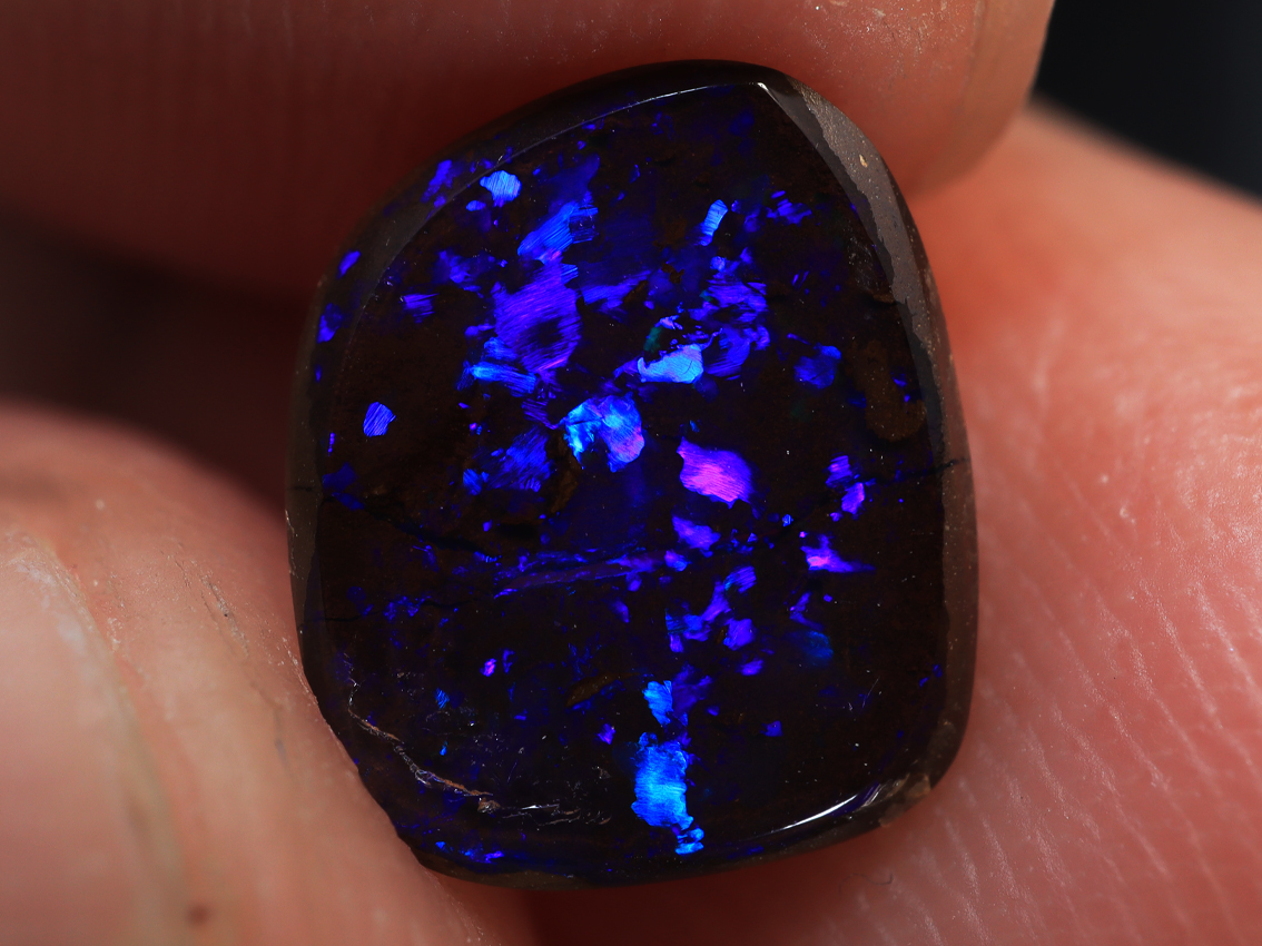 2.00 Ct. Winton Boulder Sparkling Polished Opal TOG-1339