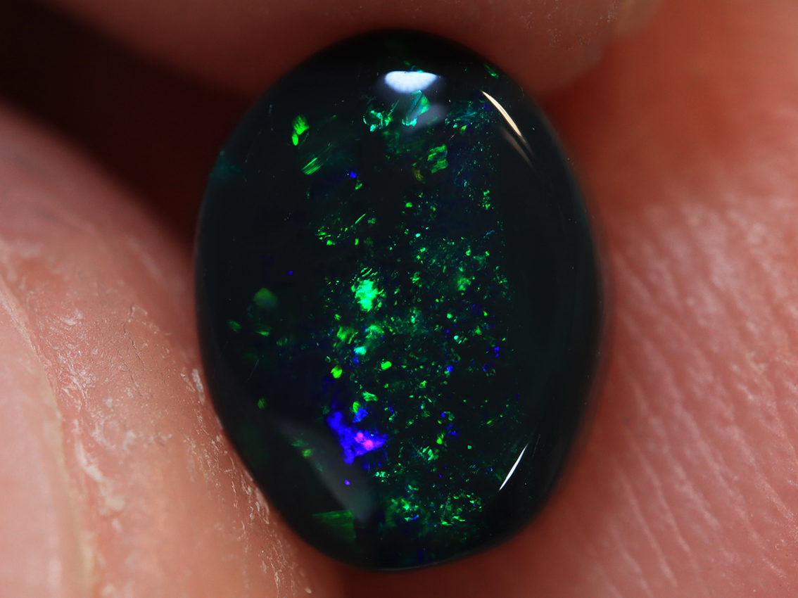0.95 Ct. Lightning Ridge Black Opal TOG-1174