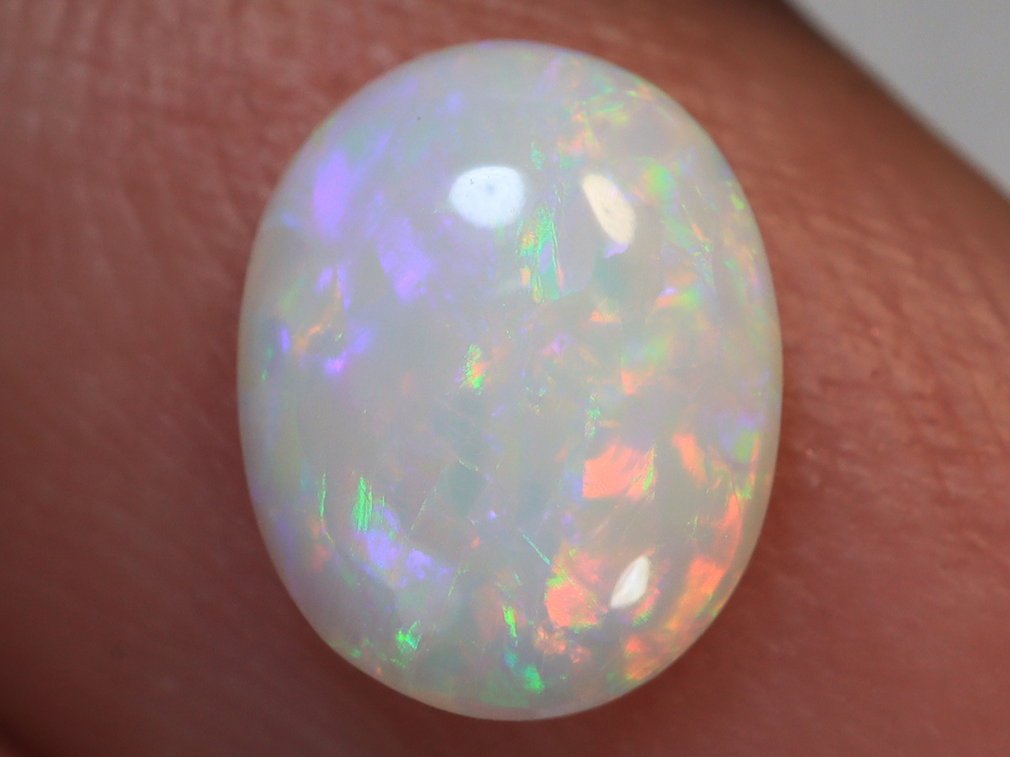 0.90 Ct. Lightning Ridge White Opal TOG-1171