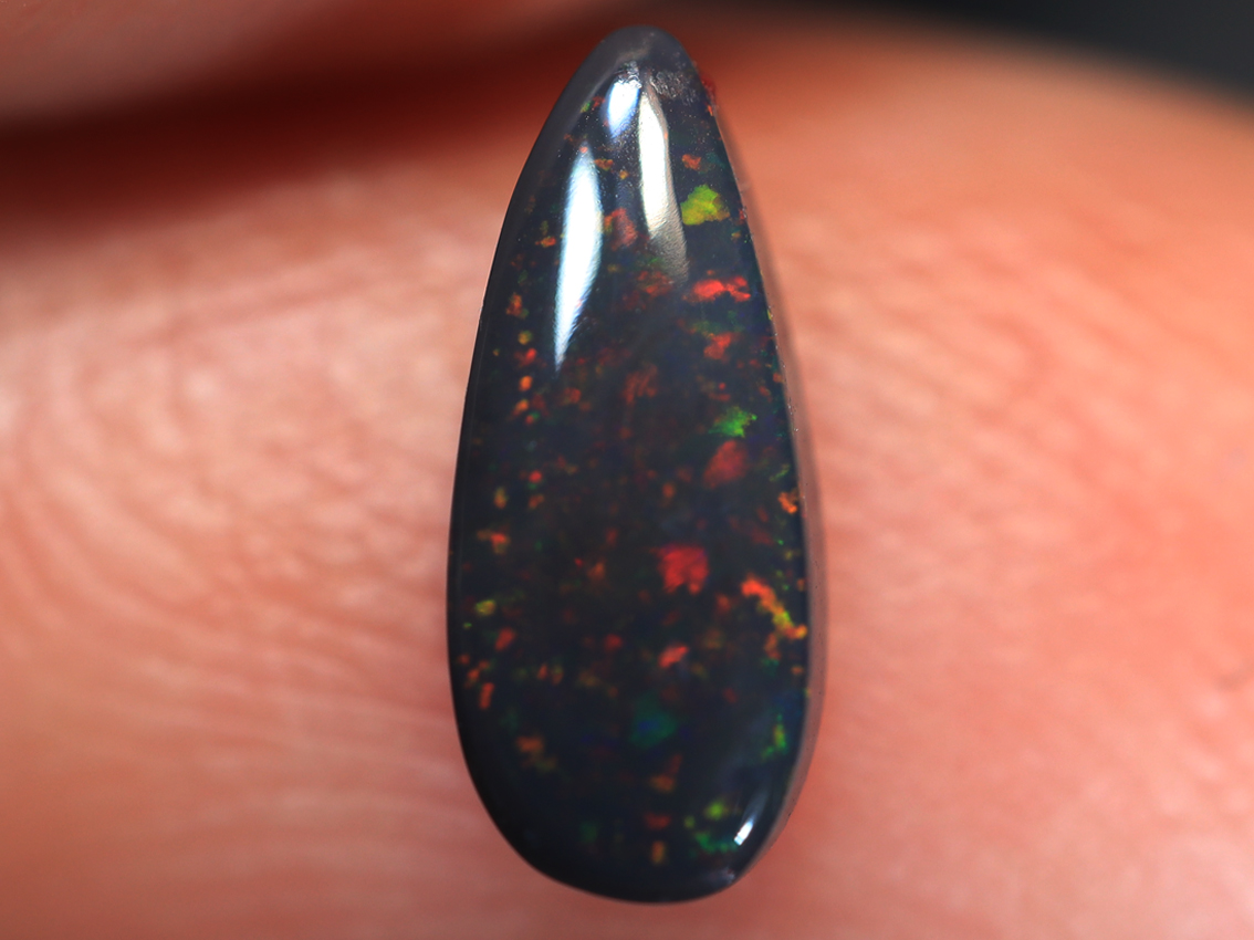 0.45 Ct. Lightning Ridge Black Opal TOG-1366