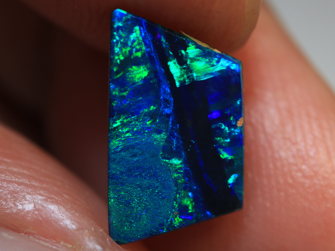2.10 Ct. Winton Top Grade Boulder Opal Doublets TOG-1115