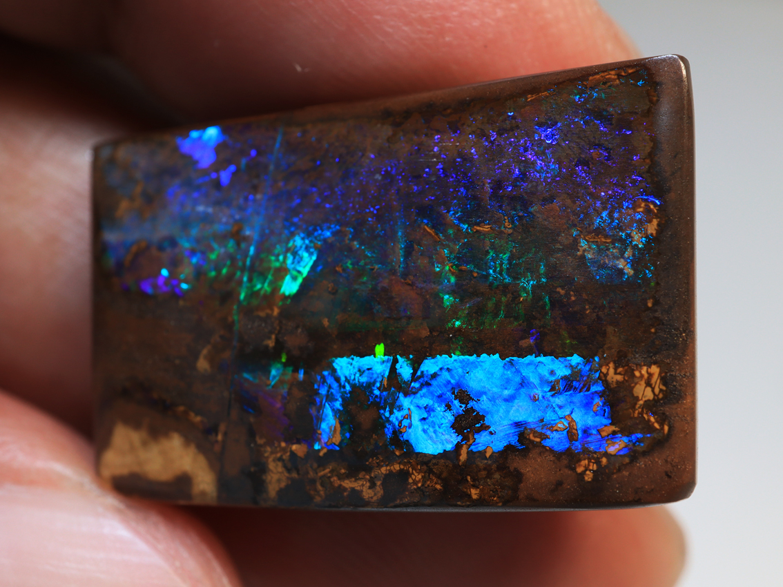 37.10 Ct. Rare Pattern Winton Boulder Polished Opal TOG-2123