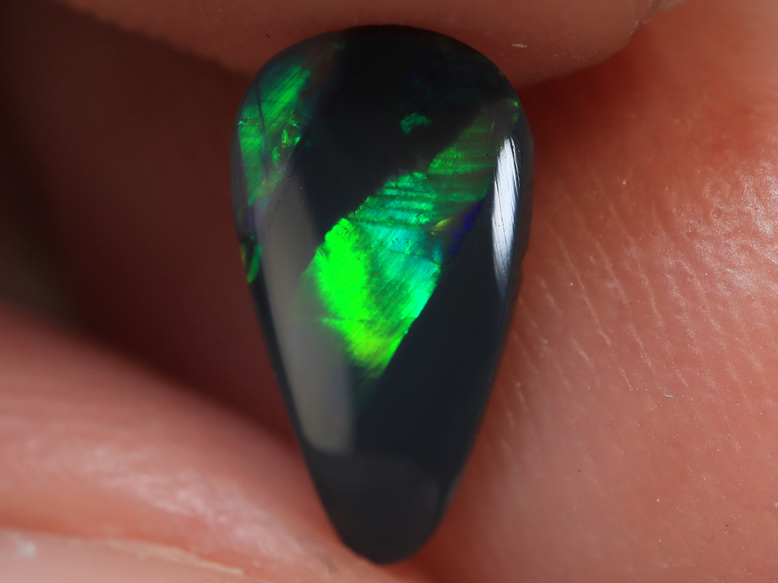 0.40 Ct. Lightning Ridge Black Opal TOG-1147