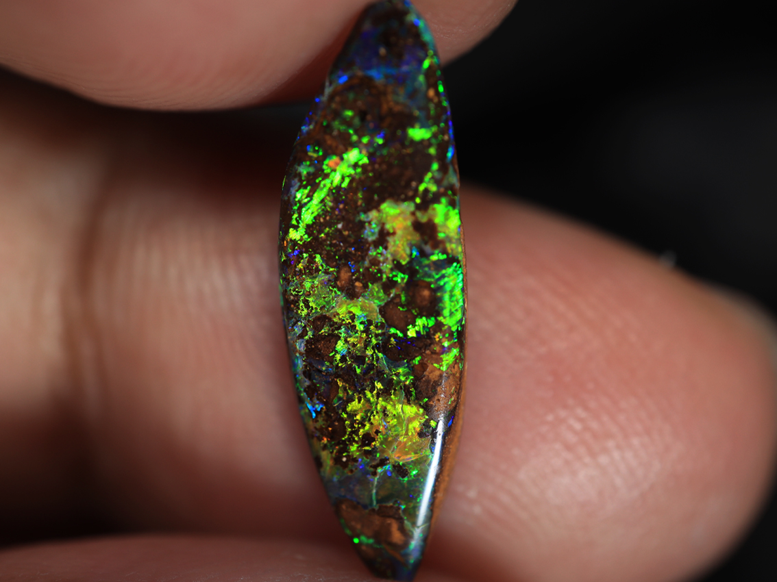 2.15 Ct. Winton Boulder Polished Opal Gemstone TOG-2149