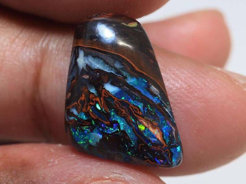 8.95 Ct. Koroit Boulder Opal TOG-1820