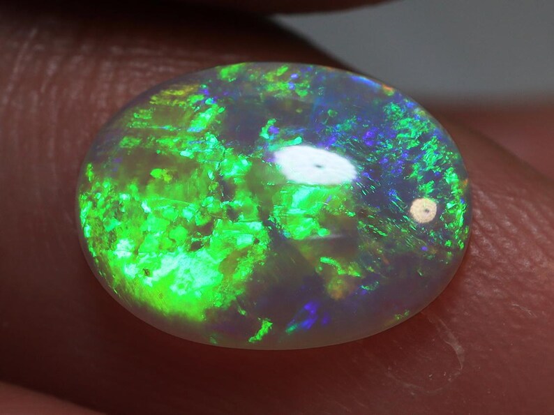1.50 Ct. Lightning Ridge Crystal Opal TOG-1072 - Image 2