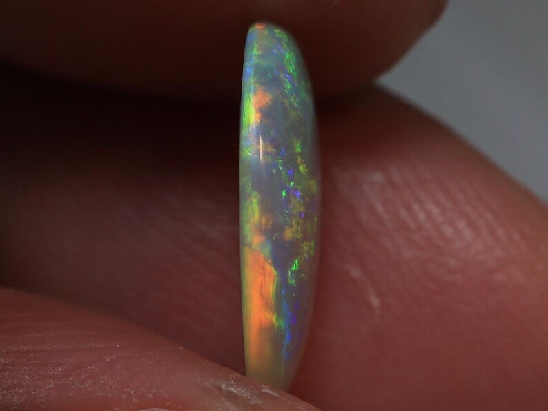 1.50 Ct. Lightning Ridge Crystal Opal TOG-1072 - Image 3
