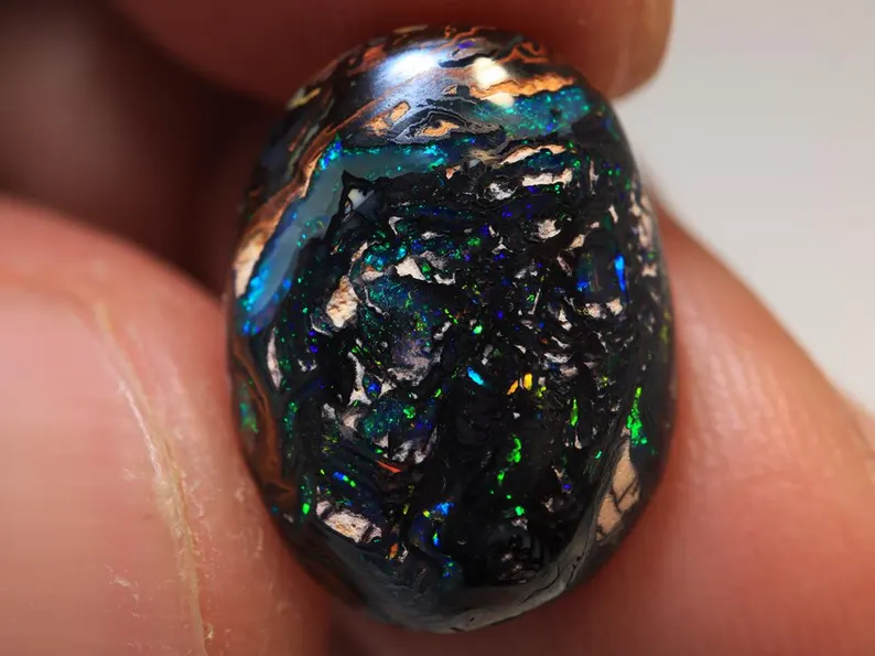 8.15 Ct. Koroit Boulder Polished Opal TOG-2104