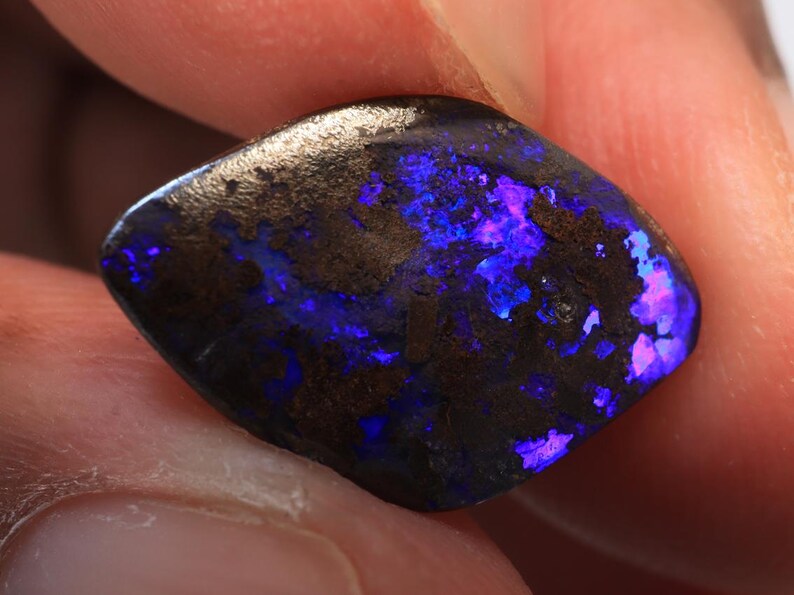 4.60 Ct. Winton Boulder Polished Opal TOG-2114 - Image 3