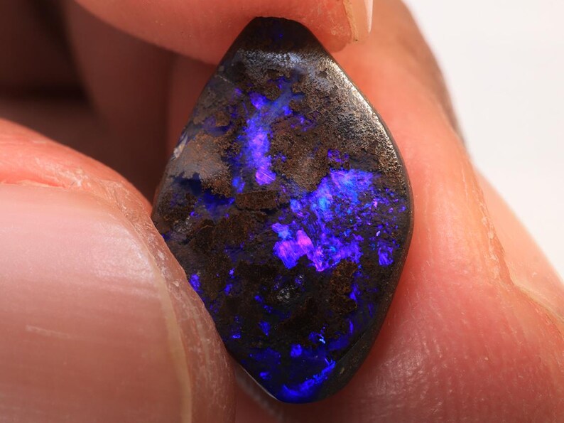 4.60 Ct. Winton Boulder Polished Opal TOG-2114 - Image 4