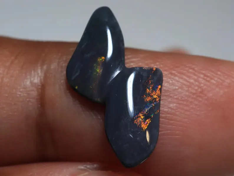 1.97 Ct. Lightning Ridge Black Opal TOG-1038