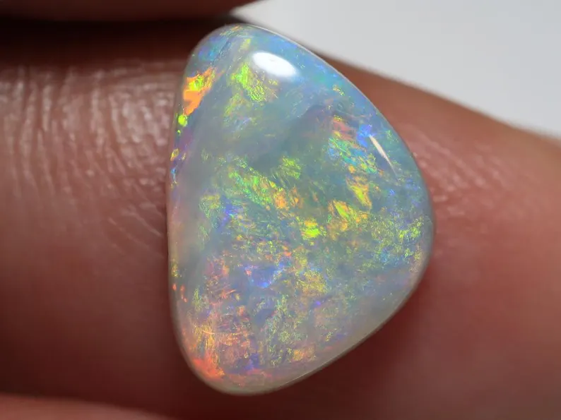 2.30 Ct. Lightning Ridge Dark Opal TOG-720