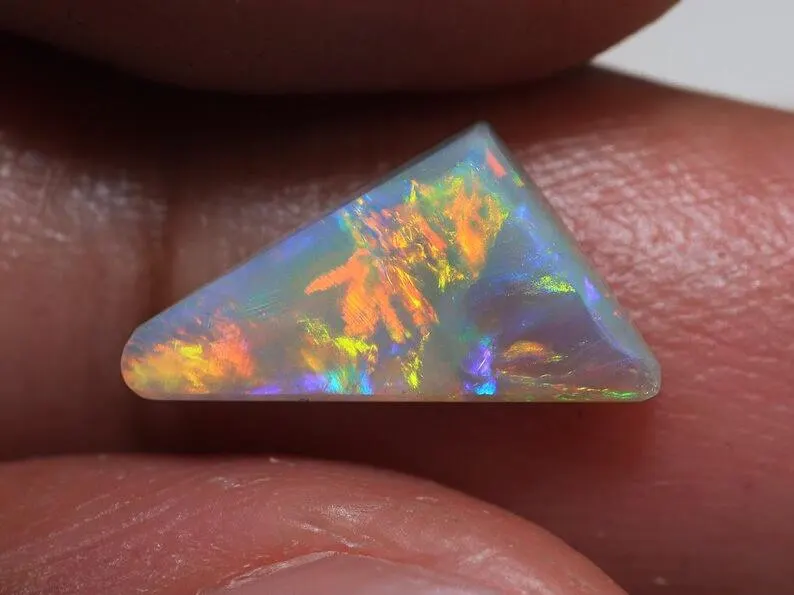 1.10 Ct. Lightning Ridge Dark Opal TOG-947