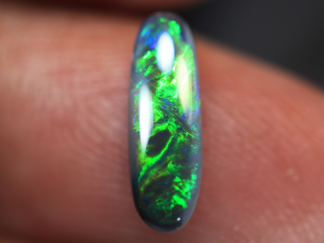 0.80 Ct. Lightning Ridge Black Opal TOG-1396
