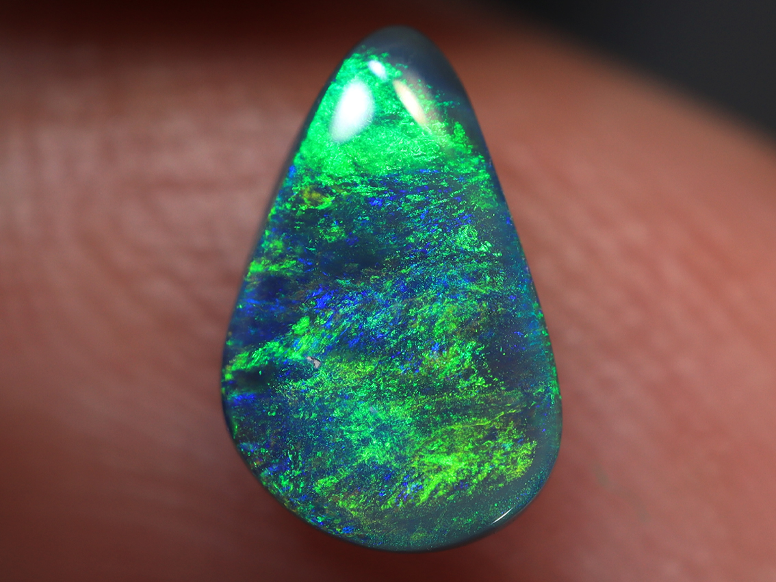 0.65 Ct. Lightning Ridge Black Opal TOG-1399