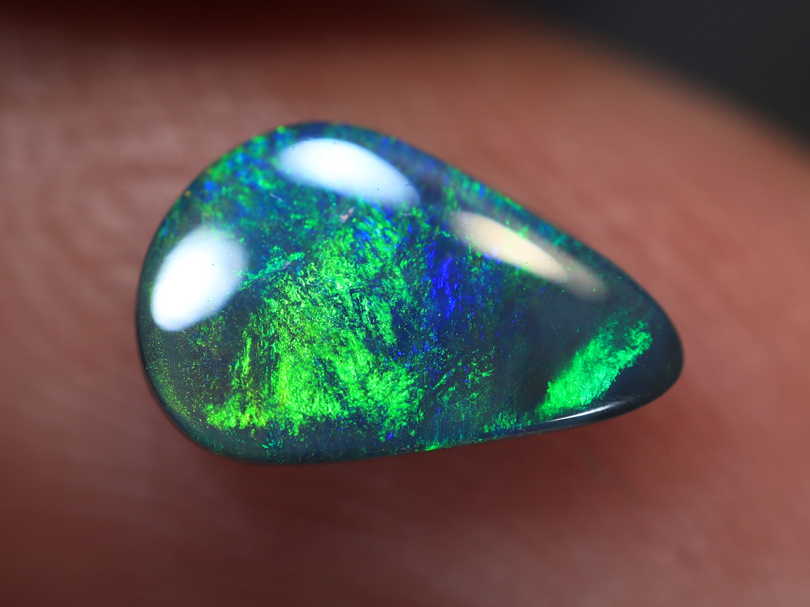 0.65 Ct. Lightning Ridge Black Opal TOG-1399 - Image 2