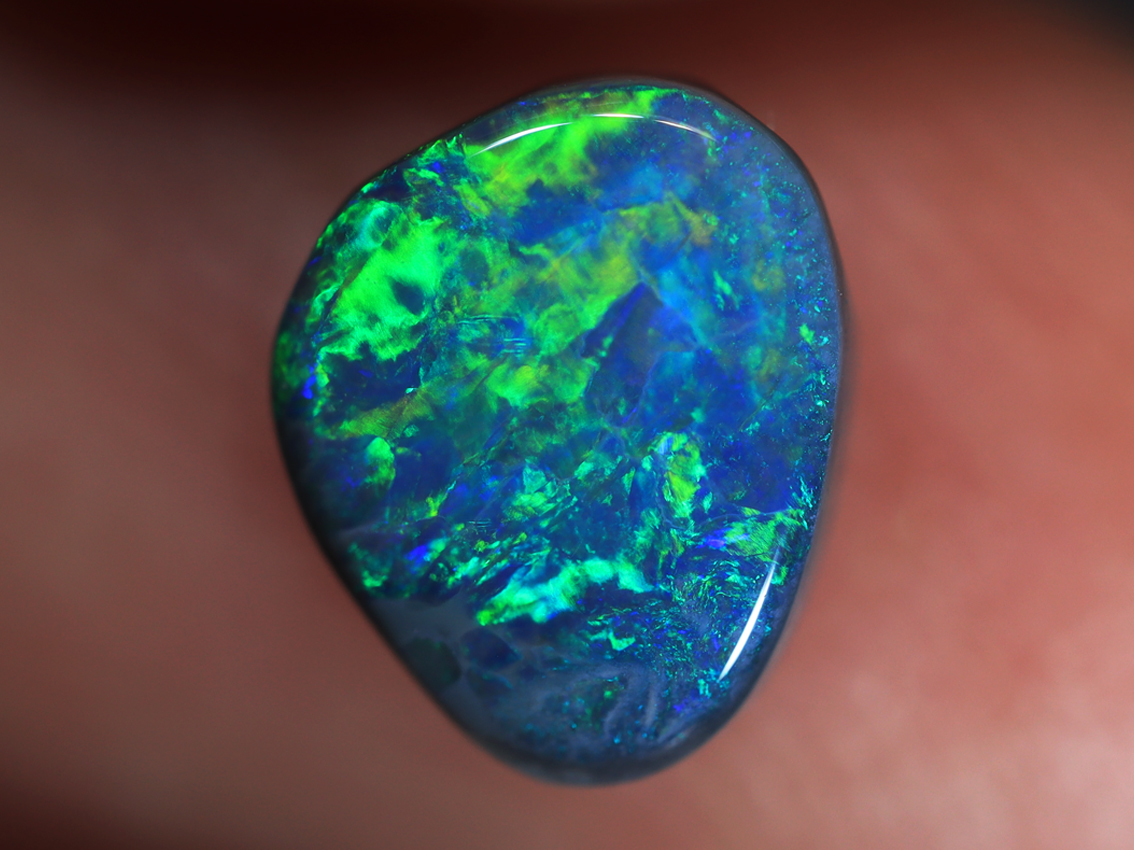 0.70 Ct Lightning Ridge Semi Black Opal TOG-1400 - Image 3