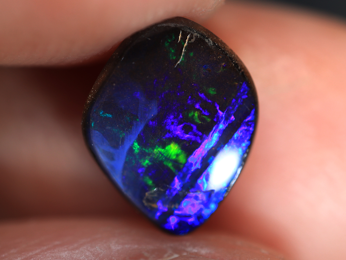2.15 Ct. Winton Boulder Polished Opal TOG-1412