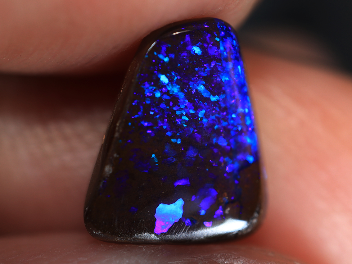 2.10 Ct. Winton Boulder Polished Opal TOG-1414